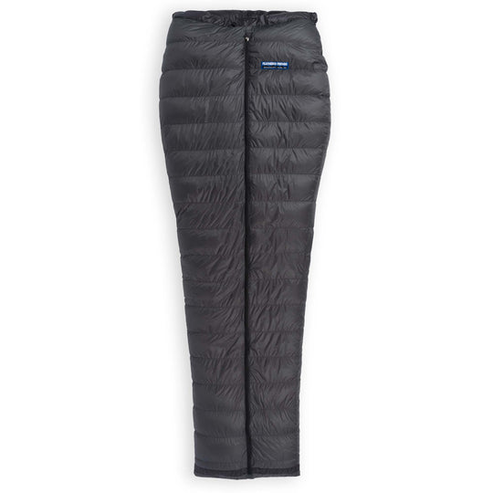 Fully zipped up Feathered Friends Flicker UL Wide ultralight down quilt sleeping bag in Graphite dark gray