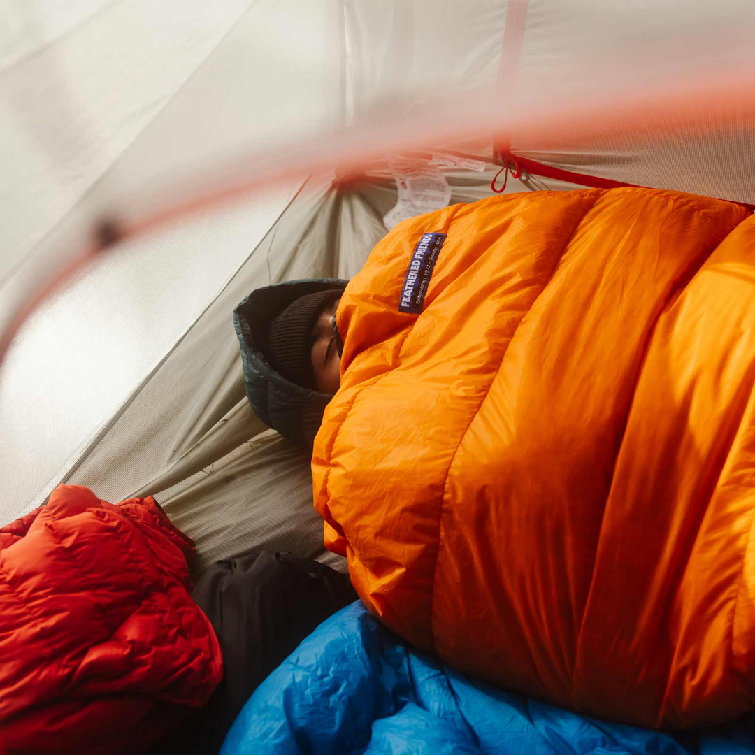 Vireo UL Ultralight Minimalist Down Sleeping Bag 74 Inch / Flame Vireo UL Ultralight Minimalist Down Sleeping Bag 74 Inch / Flame