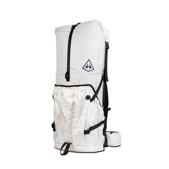 Studio image front view Hyperlite Mountain Gear 3400 Northrim backpack